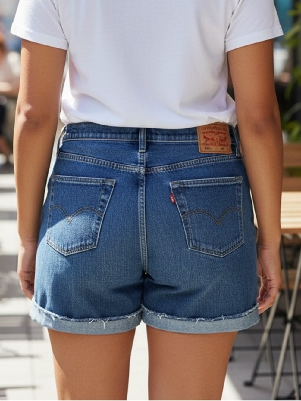 LEVI'S (34) 501® Rolled Women's Shorts Distressed Vintage-Inspired Cotton - 34